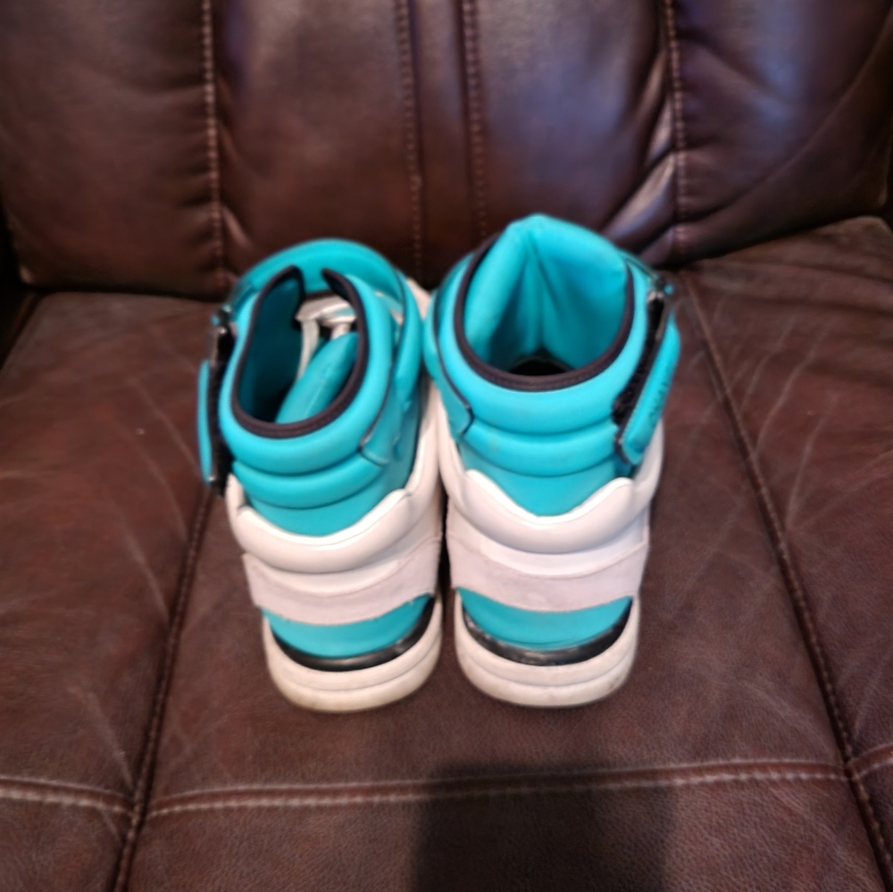 Chanel shoes - Picture 4 of 5